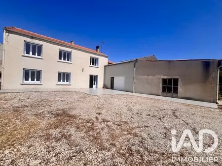 maison à bouhet (17540)