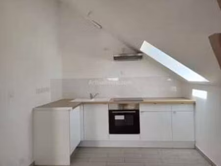 location appartement 2 pièces à pluvigner (56330) : à louer 2 pièces / 37m² pluvigner