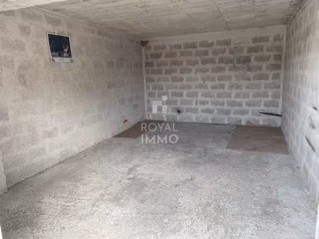 location parking toulon 83200