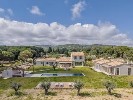 villa costa : villa à proximité des plages à vendre à ramatu