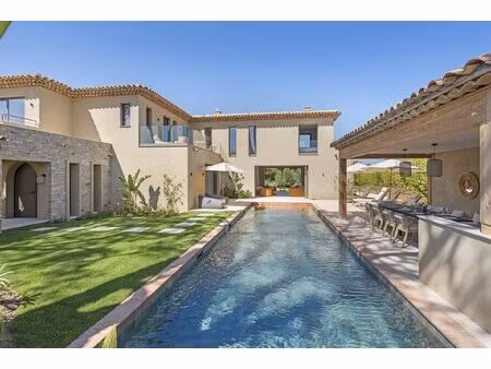 villa montana : villa moderne avec vue mer à vendre à saint-tr