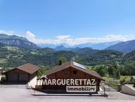a onnion chalet authentique face au mont-blanc