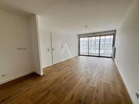 location appartement 2 pièces 51 m² à fleury-les-aubrais (45400)