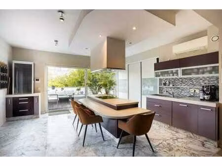 spacieux duplex avec grand potentiel à dilbeek
