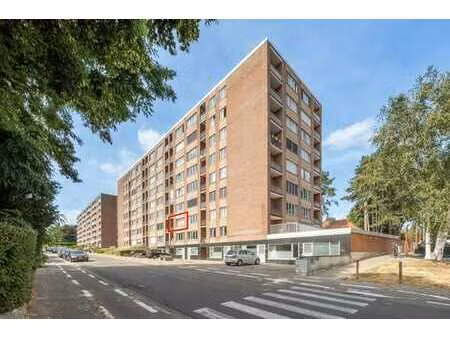 goed gelegen appartement met 2 slaapkamers en een terras ...
