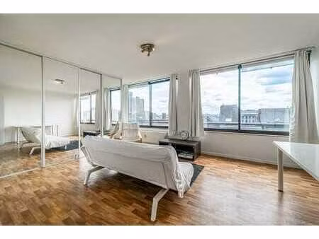 très bel appartement lumineux bien situé