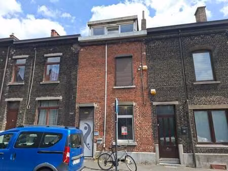 maison d'habitation avec jardin