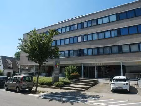 instapklaar appartement te asse-centrum