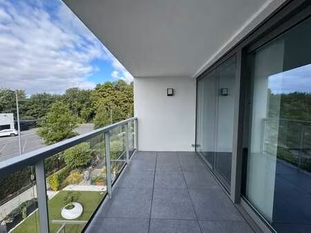 à louer à merchtem : spacieux appartement 2 chambres + 2 em