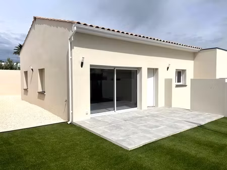 vente maison 4 pièces 88 m² à sauvian (34410)  310 000 €