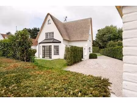 villa rénovée à proximité du golf