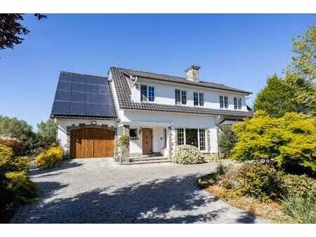 belle propriété dans un quartier calme près de gavers