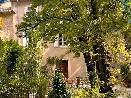 vente maison 8 pièces 210 m² à merindol (84360)  700 000 €