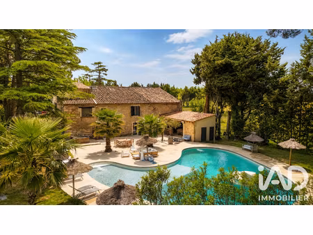 vente maison 16 pièces 500 m² à rognonas (13870)  1 400 000 €