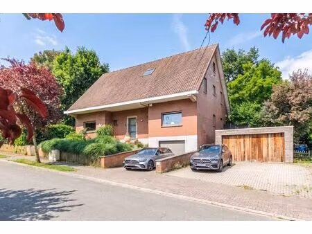villa à vendre avec garage et terrasse   waterloo (vbe50450)