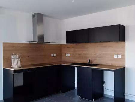 location appartement 3 pièces 64 m² à vaulx-en-velin (69120)
