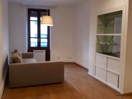 location appartement 2 pièces 55 m² à villeurbanne (69100)