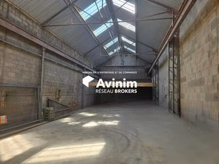 vente local d’activités saint amour 39160 200m²