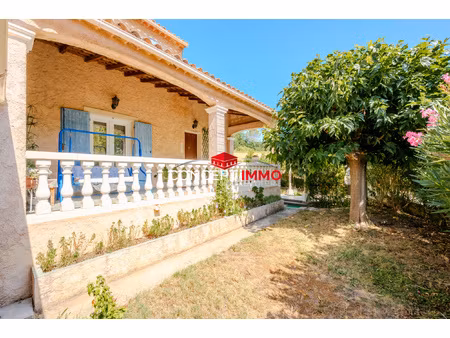 maison t4 de 120 m2 bâtie en 1990 sur une parcelle de 505 m2