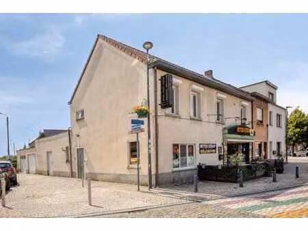 commerce avec logement prêt à emménager à hever