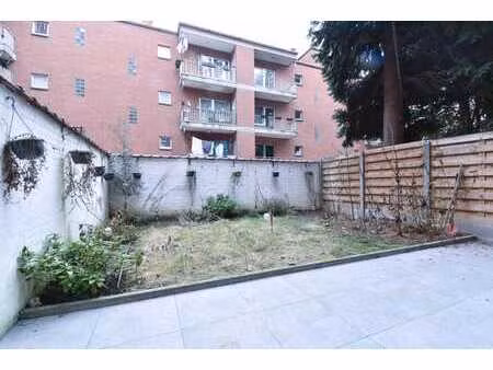 rez-de-chaussée avec jardin et terrasse