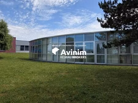 location bureaux 169 m²