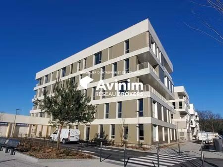location commerce annecy 74370 108m²
