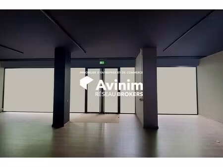 location commerce annecy 74000 395m²