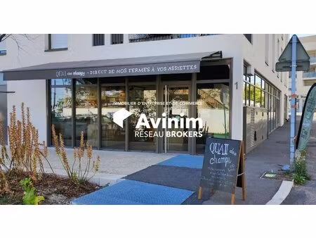 vente commerce brignais 69530 139m²