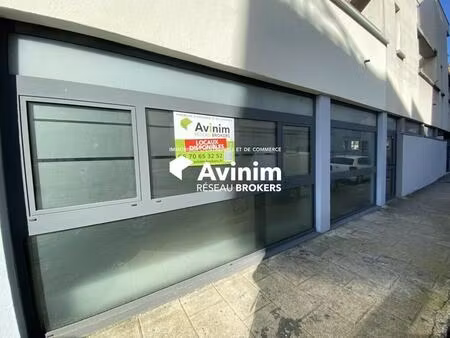 vente commerce grenoble 38000 81m²