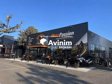 vente commerce manosque 04100 1000m²