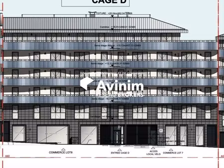 location commerce saint genis pouilly 01630 143m²
