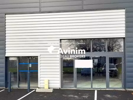 location commerce saint germain du puy 18390 271m²