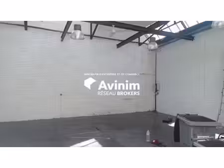 location entrepôt lille 59260 140m² à 300m²