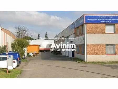 location local d’activités corbas 69960 576m²