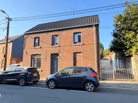 superbe maison 3 façades entièrement rénovée à baudour