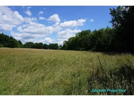 en vente terrain constructible 291 4 ares – 255 000 € |thiviers