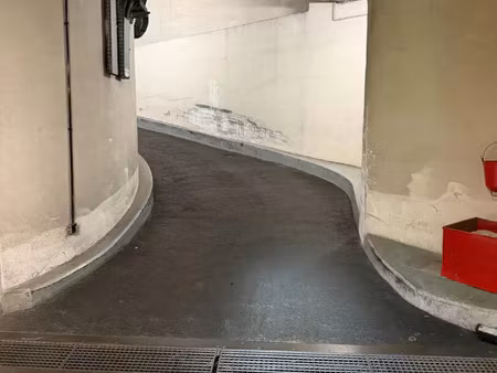 vente garage paris 9 (75009)