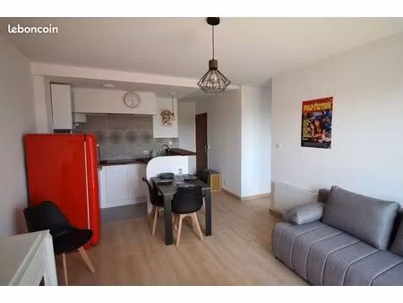 appartement meublé auch