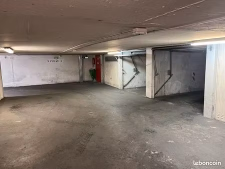 box dauphine