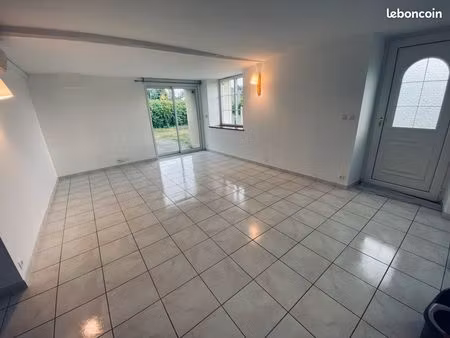 maison avec jardin – calme  nature et plan d’eau à proximité
