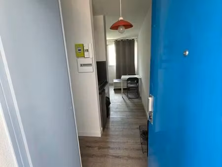 studio meublé 20m² refait à neuf - échirolles centre (tram a / facs)