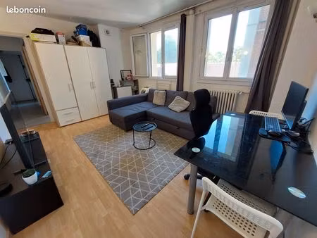 t2 – 35 m² – 2ᵉ étage – rer b bagneux à 200 m – 1020 cc