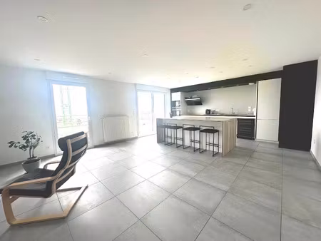 vente appartement 5 pièces 105.2 m² à clermont-ferrand (63000)  395 000 €