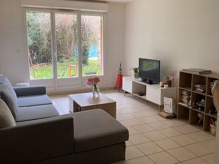 appartement t2 en rdc dans une résidence fermée
