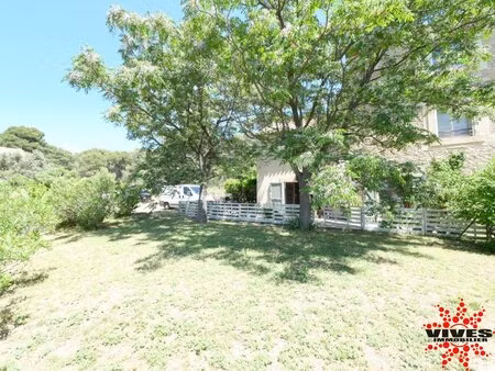 ensemble immobilier de 2 maisons sur 3235 m2 de terrain