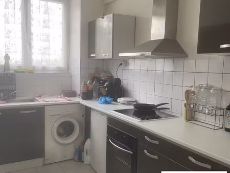 idéal investisseur!! immeuble de 260m² comprenant 5 lots plus