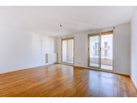 appartement t3 de 72 m² situé à lyon 8 monplaisir