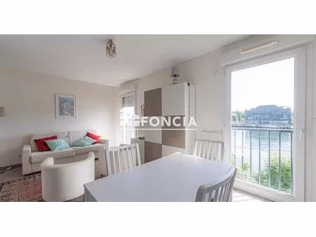 la mulatiere quai jj rousseau- grand studio t1 avec vue imprenable sur la saône et conflue