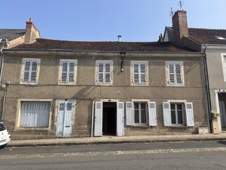 maison de bourg 4 chambres proche commerces !